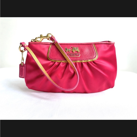 COACH AMANDA SATIN CAPACITY WRISTLET MAGENTA AND GOLD SATIN 42032 $118 NEW - Picture 7 of 14